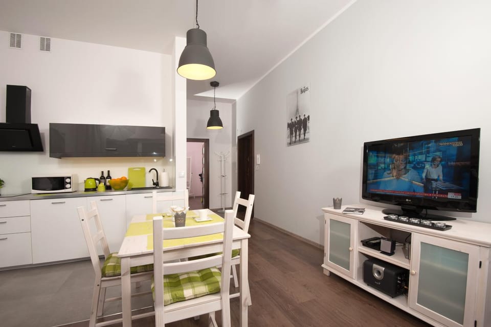 Kitchen or kitchenette, Living room, Photo of the whole room