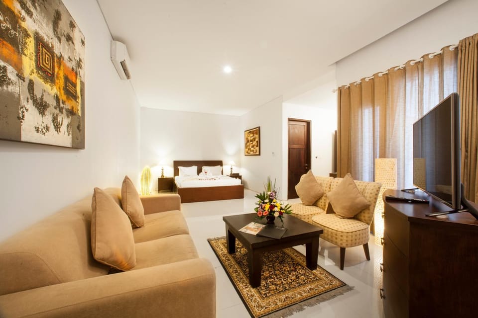 Living room, Bedroom
