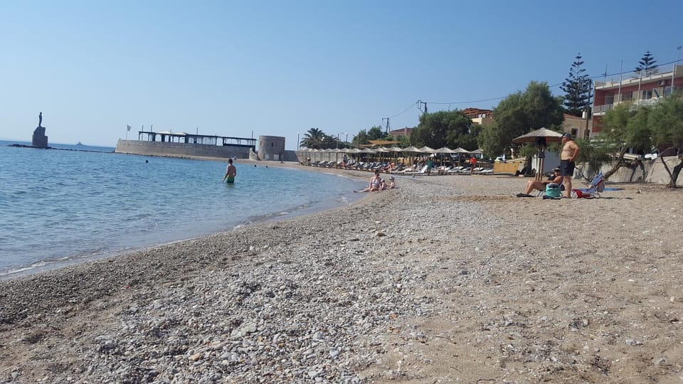 Restaurant/places to eat, Off site, Summer, Beach, Family