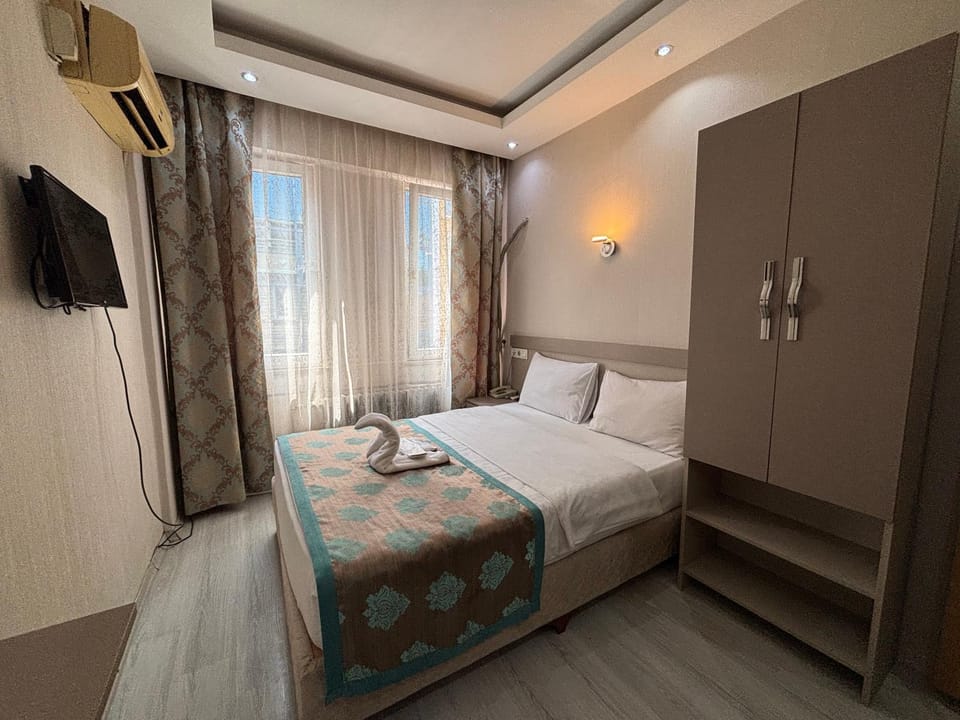 Bed, Photo of the whole room, Bedroom, towels, wardrobe