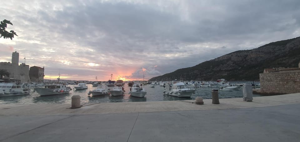 Neighbourhood, Sunset