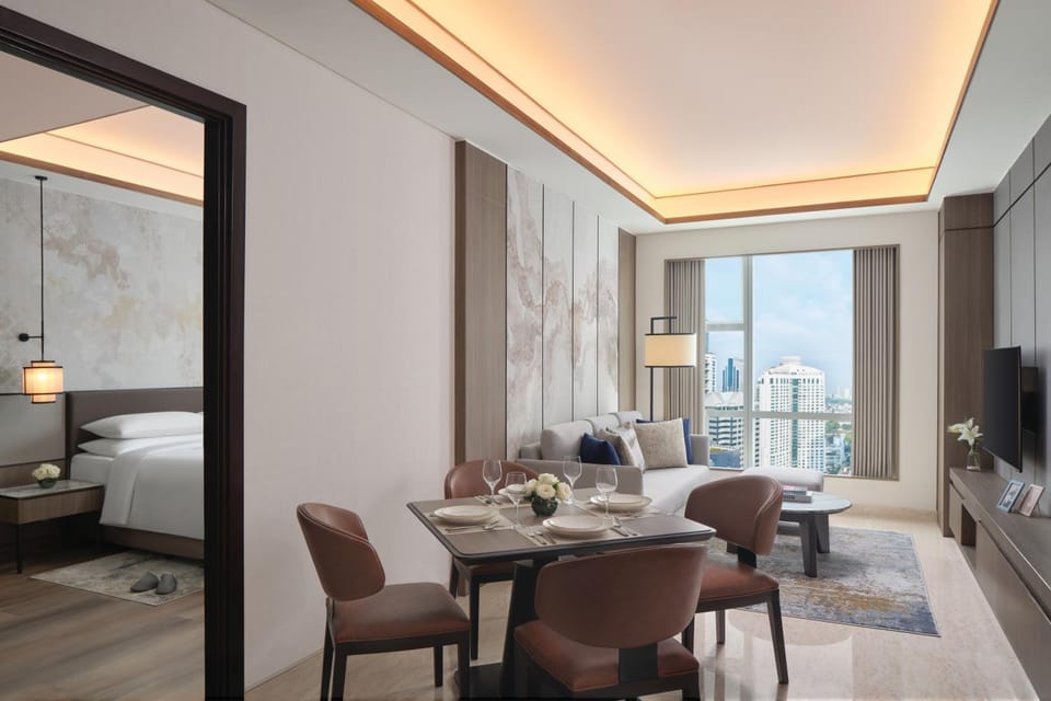 Living room, Seating area, Dining area