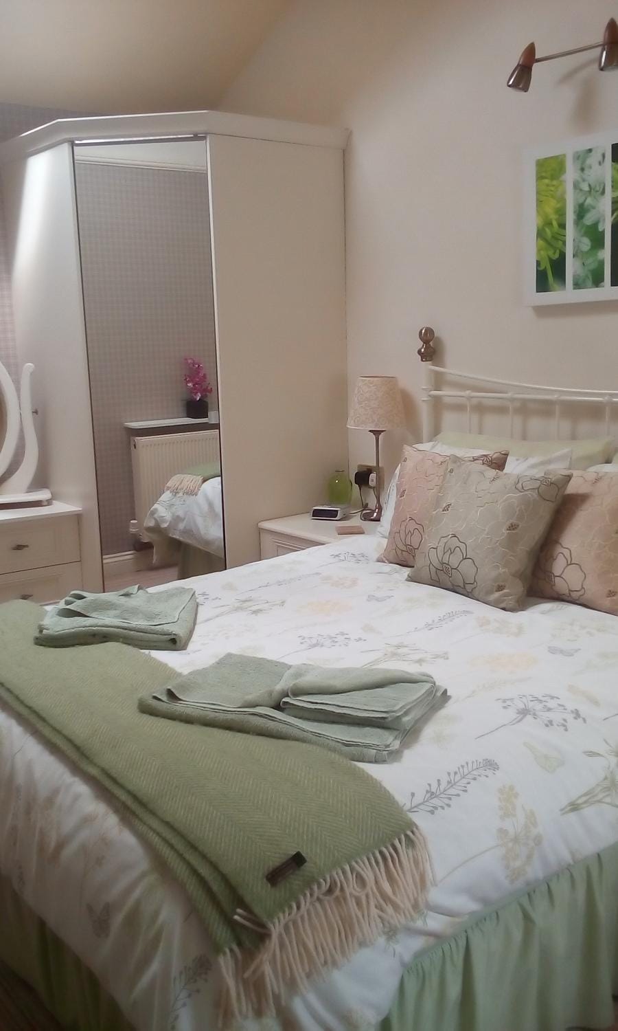 Bed, Bedroom