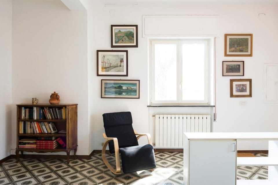 Living room, Decorative detail
