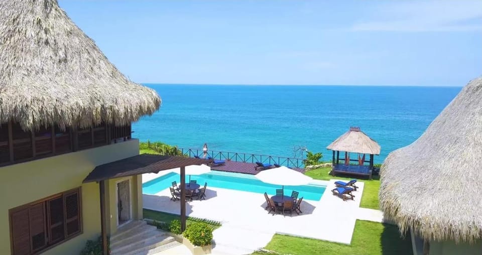 Property building, Sea view, sunbed