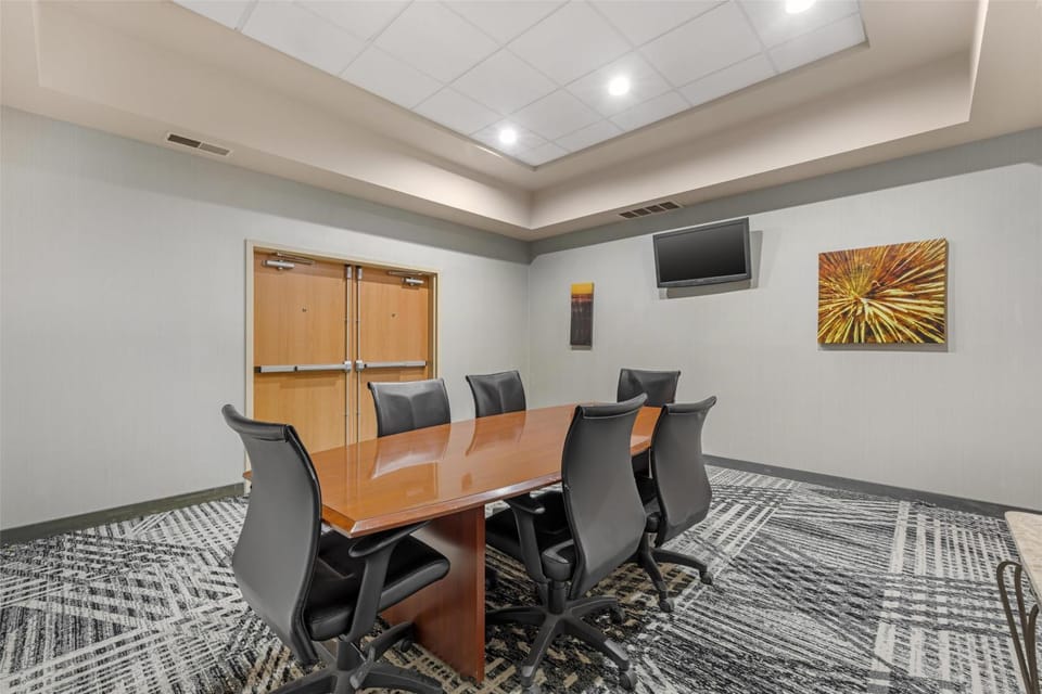 Meeting/conference room