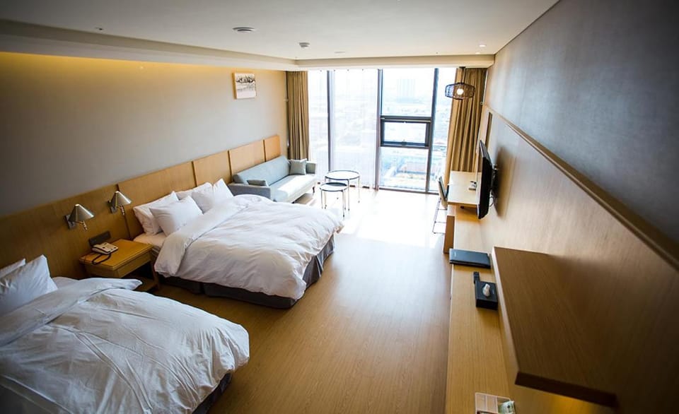 J Square Hotel and Wedding Hotel in South Korea