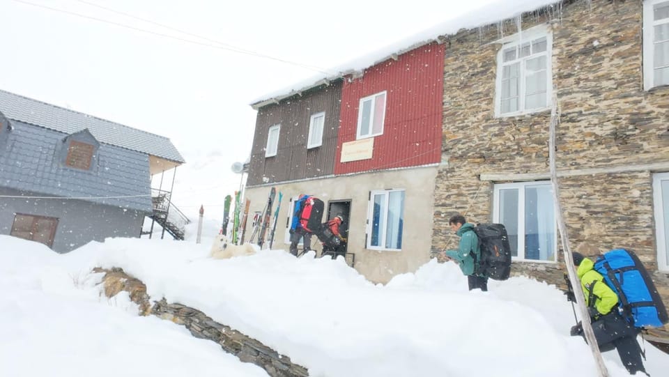 Property building, People, Winter, group of guests