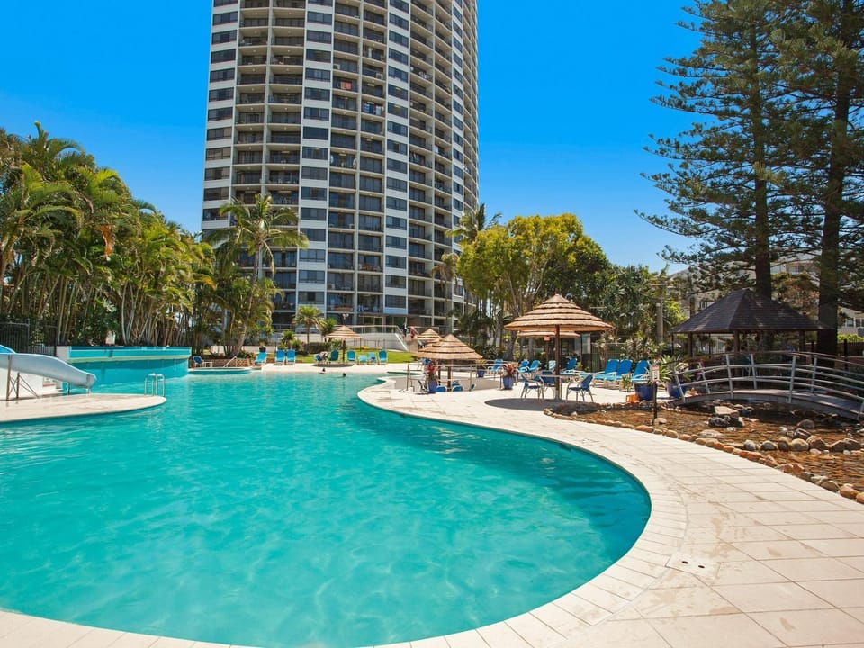 Seating area, Pool view, Swimming pool, Swimming pool, sunbed