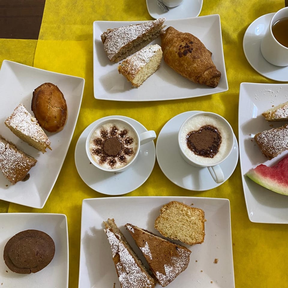 Food and drinks, Breakfast, Buffet breakfast