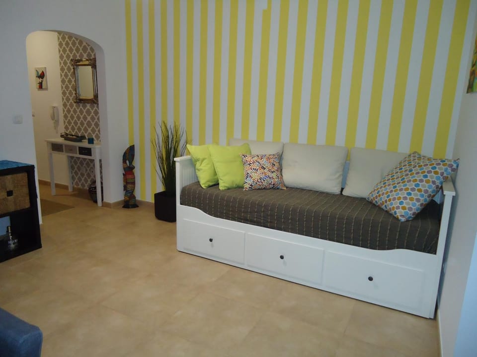 Bed, Decorative detail