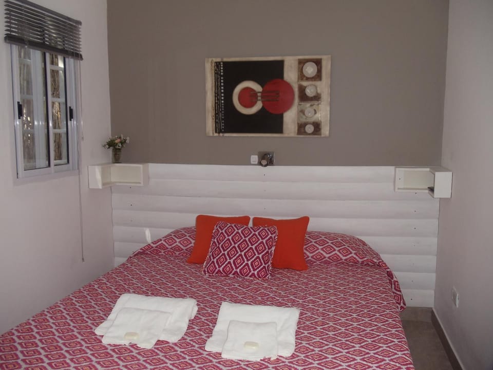 Bed, Bedroom, bunk bed