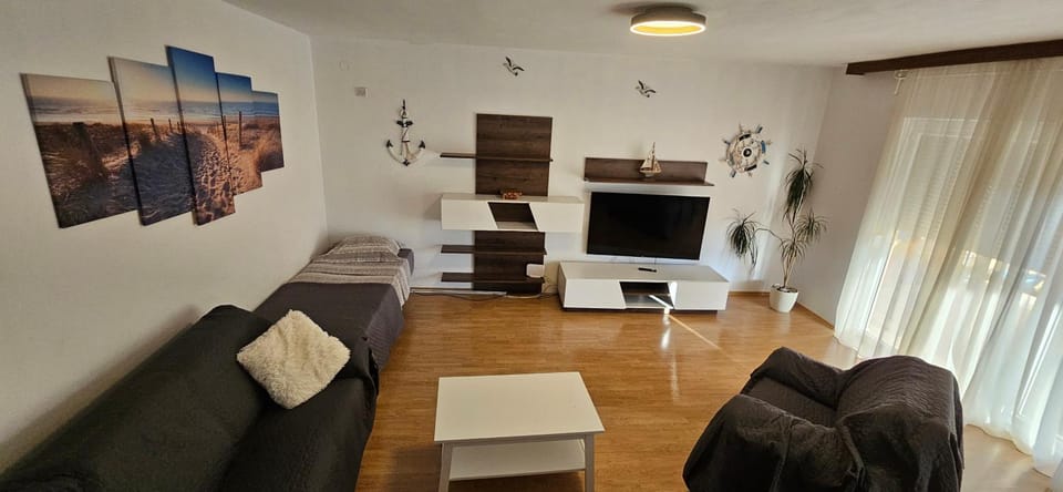 Paola Apartment Apartment in Fažana