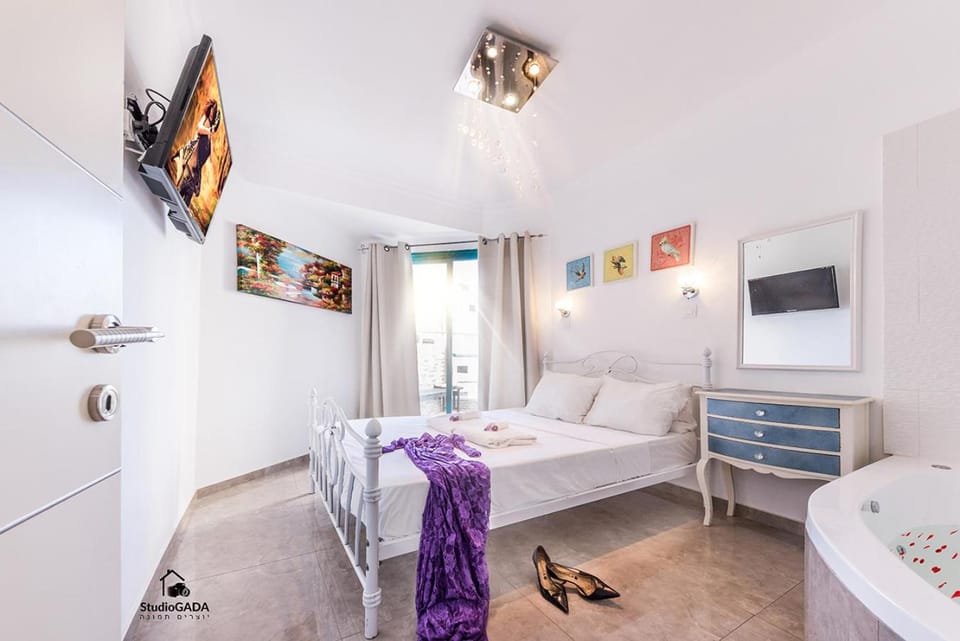 Luna Blue Sea of Galilee Apartment in Tiberias