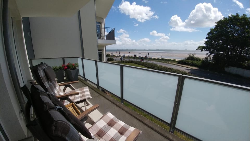 Lake view, Sea view