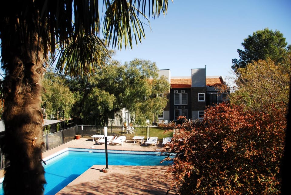 Garden, Swimming pool, Swimming pool