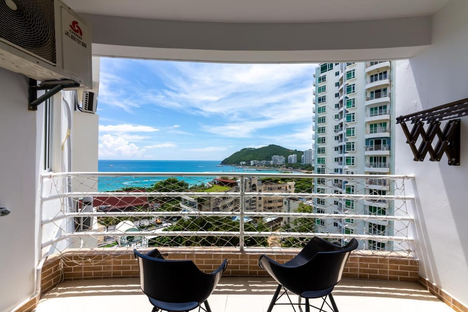 Natural landscape, View (from property/room), Balcony/Terrace, Sea view