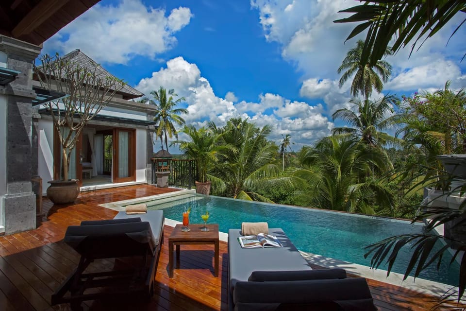 View (from property/room), Pool view, Swimming pool, sunbed