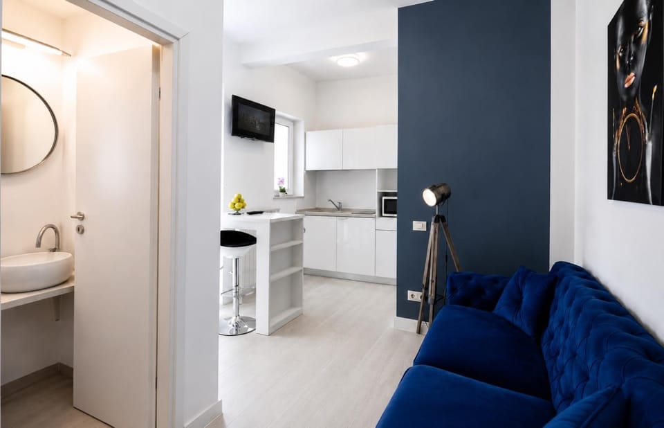 Kitchen or kitchenette, Seating area