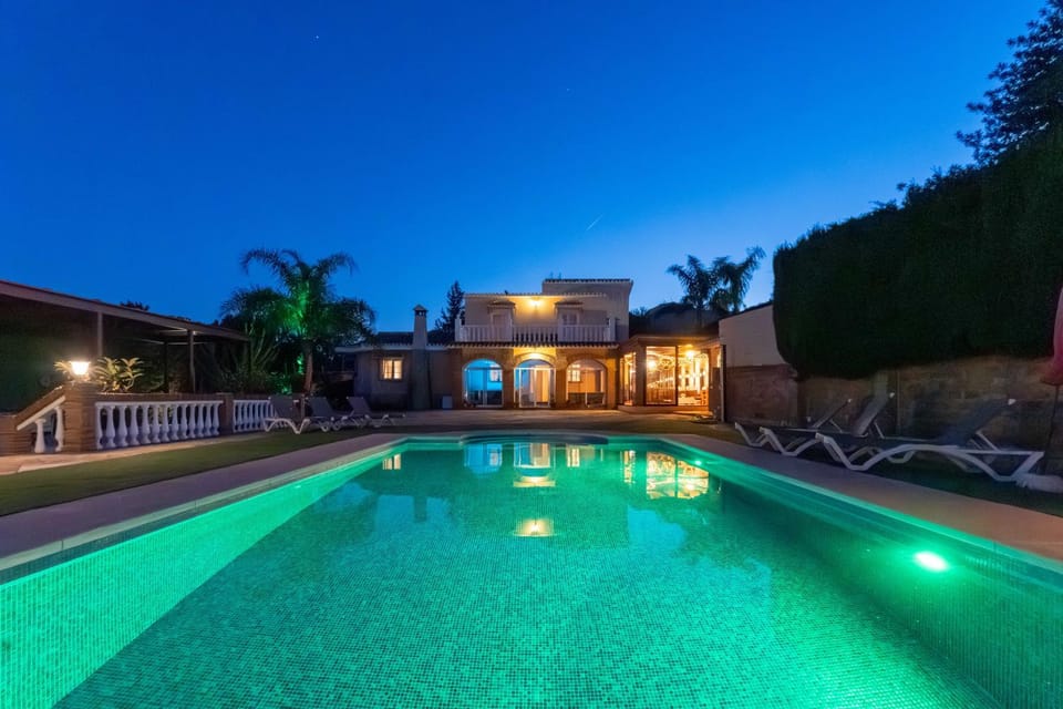 Villa Buenavista Malaga - sea view, private heated pool, spa, 5 bedrooms Villa in Valle del Guadalhorce