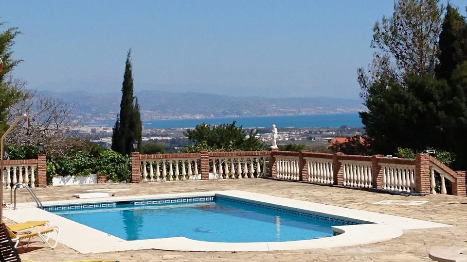 Day, Natural landscape, Mountain view, Pool view, Swimming pool, Swimming pool