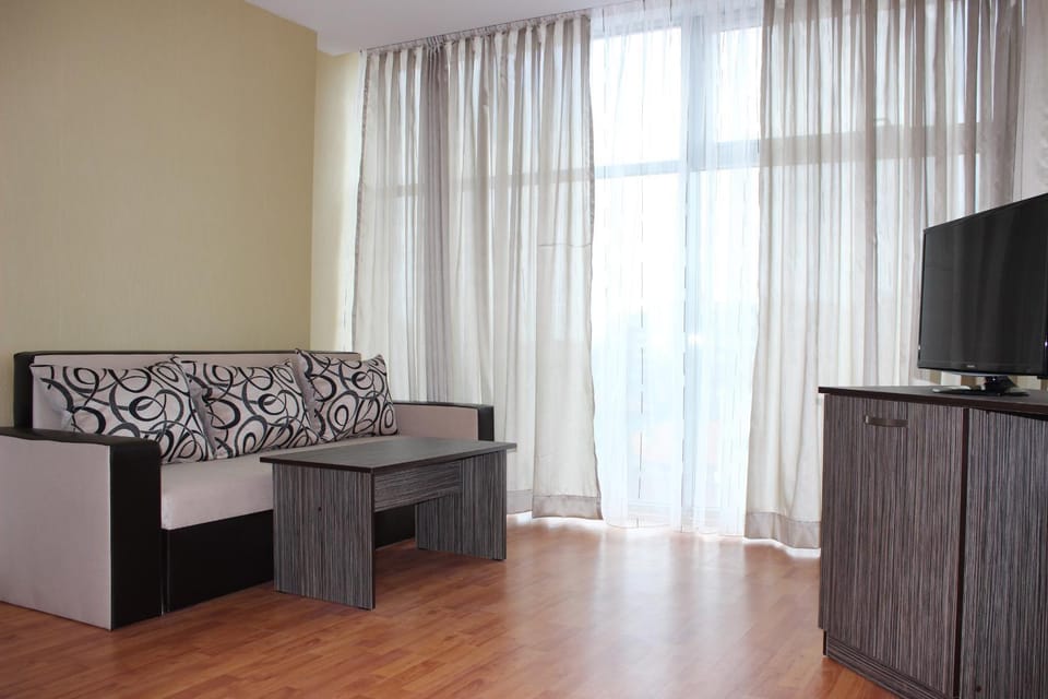 TV and multimedia, Seating area