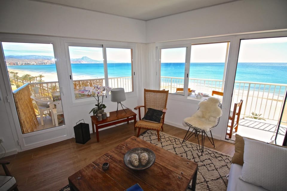 Patio, Day, Natural landscape, View (from property/room), Balcony/Terrace, Living room, Other, Seating area, Dining area, Beach, Sea view