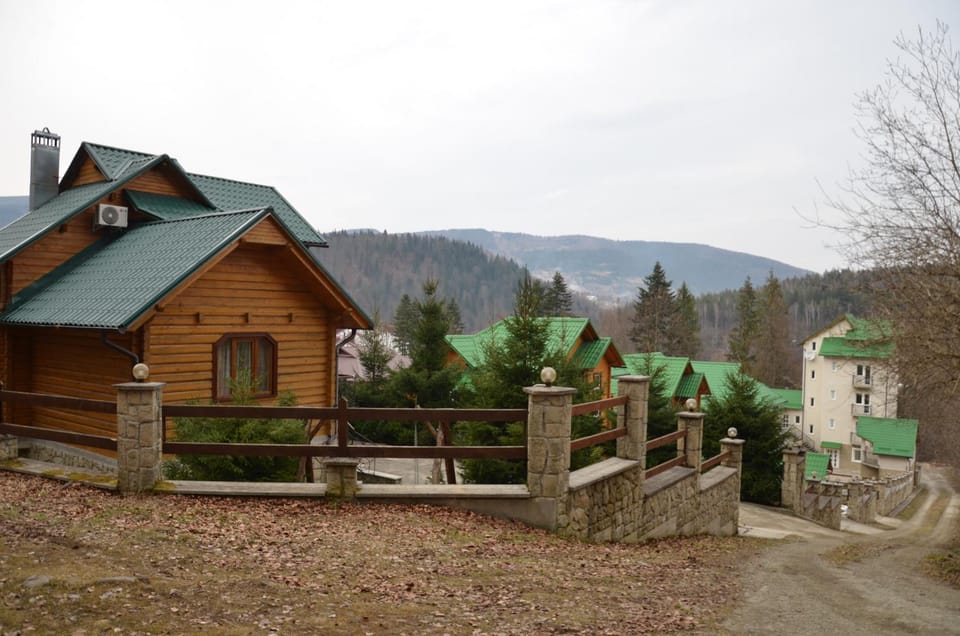 Property building, Natural landscape, Mountain view