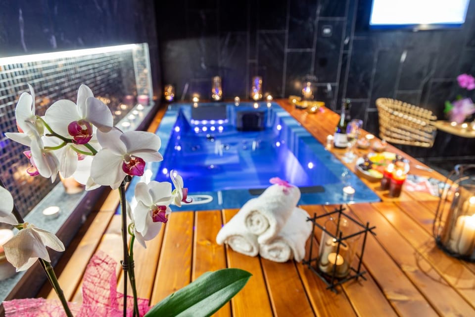 Hot Tub, Spa and wellness centre/facilities, towels