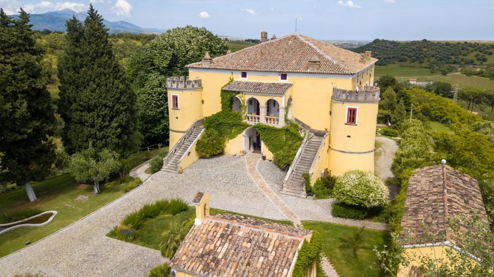 Castello di Serragiumenta Farm Stay in Calabria