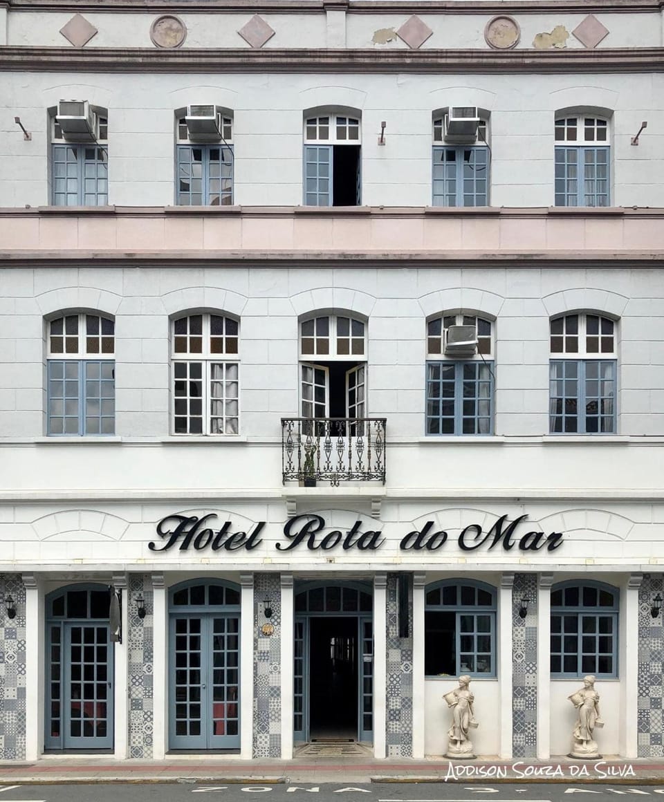 Property building, Facade/entrance, Day