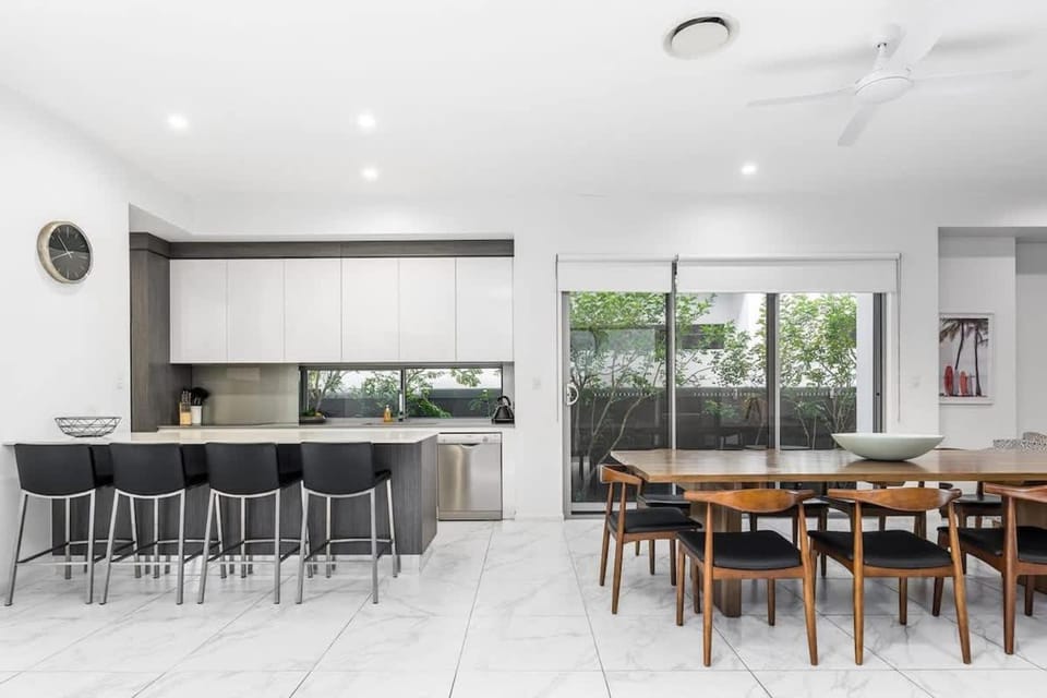 Ray of Sunshine House in Gold Coast