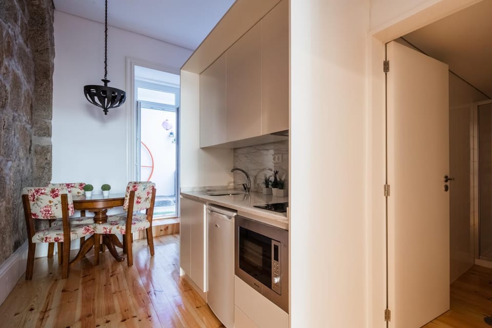 Day, Kitchen or kitchenette