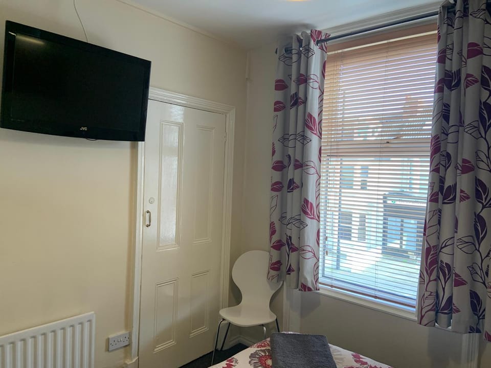 Melrose Guest House Bed and Breakfast in Whitley Bay