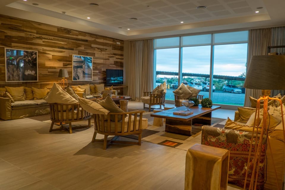 Communal lounge/ TV room, TV and multimedia, Living room, Seating area