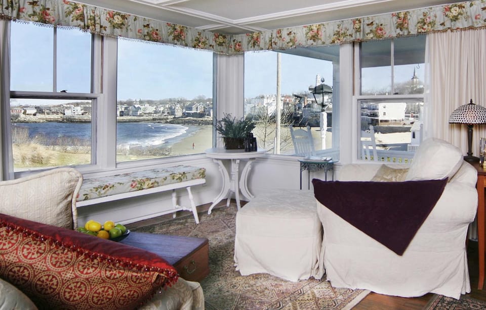 Living room, Sea view