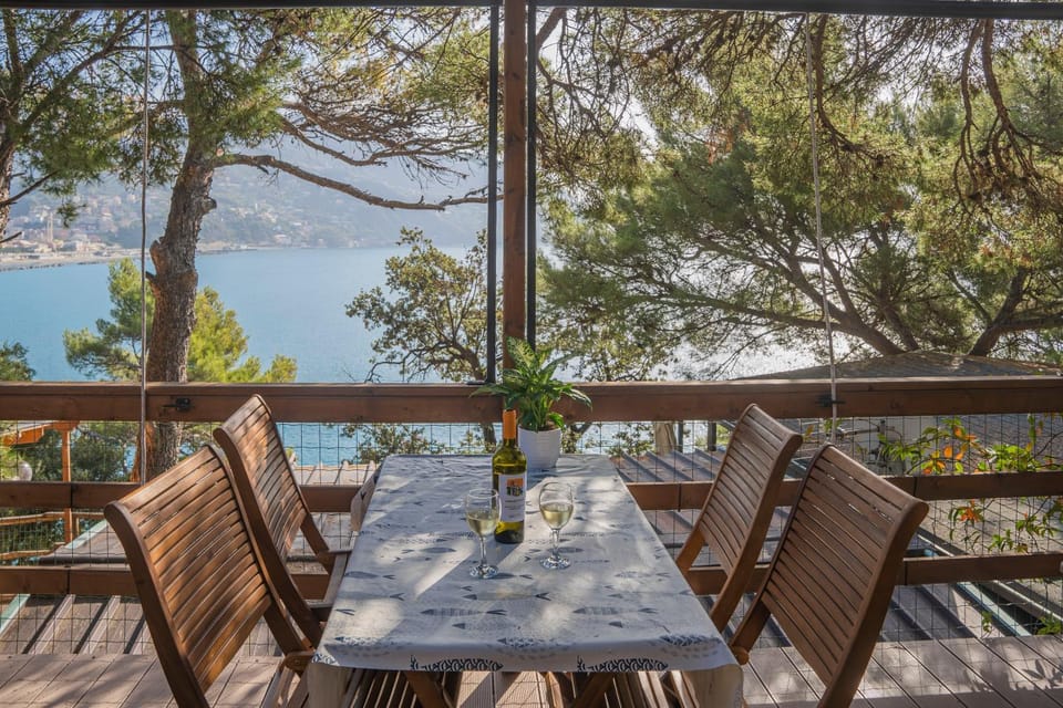 Villaggio Smeraldo Campground/ 
RV Resort in Liguria
