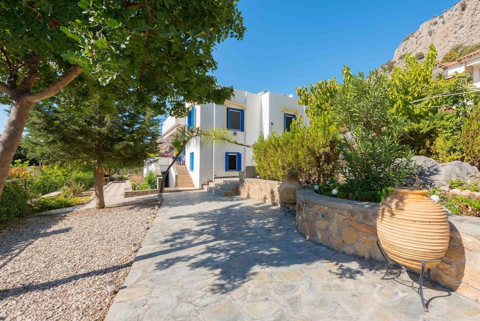Property building, Garden view