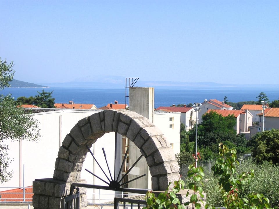 Garden view, Sea view