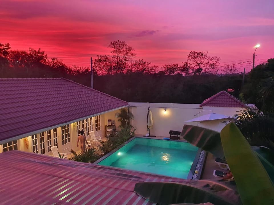Swimming pool
