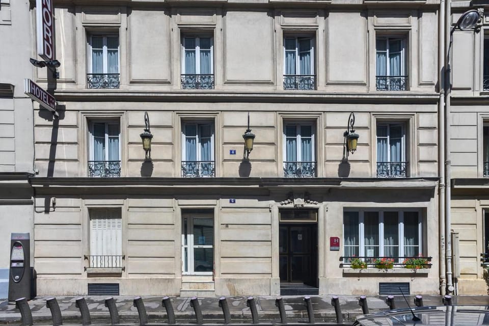 Property building, Facade/entrance