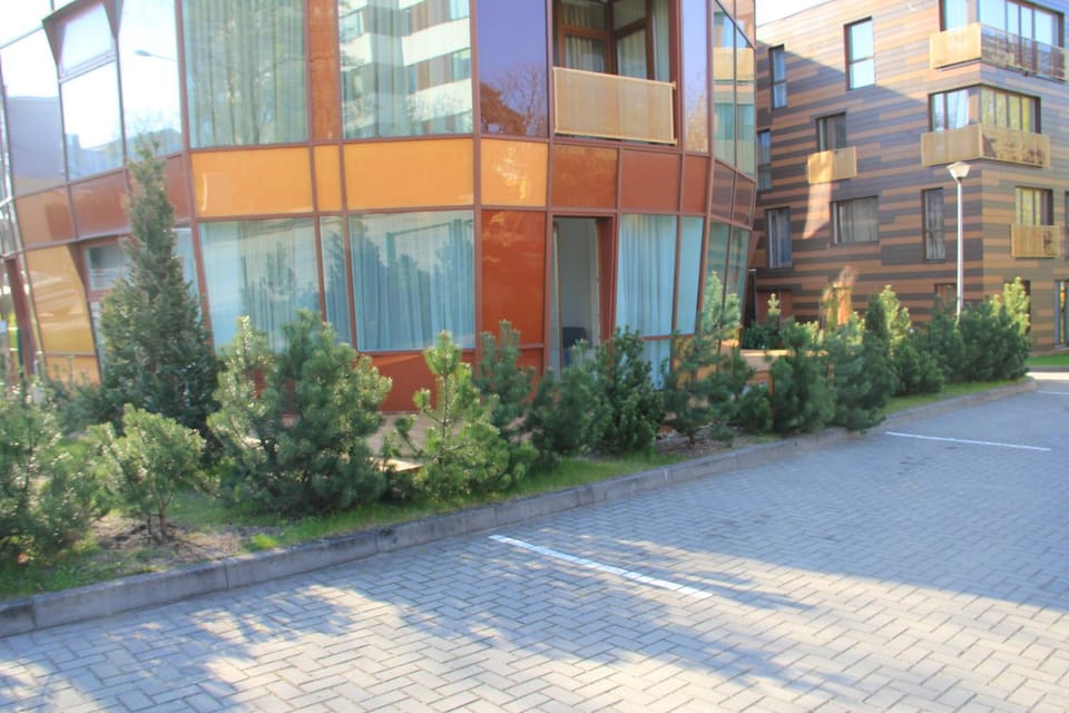 Property building, Facade/entrance