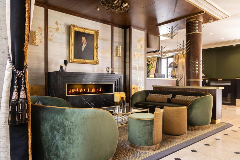 Day, Living room, Lobby or reception, Seating area