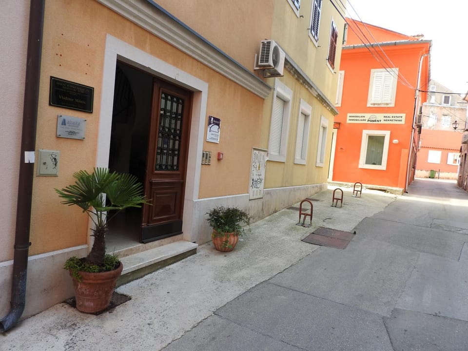 Property building, City view