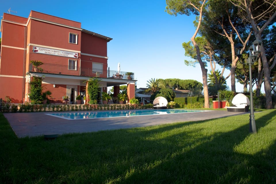 Swimming pool, Swimming pool
