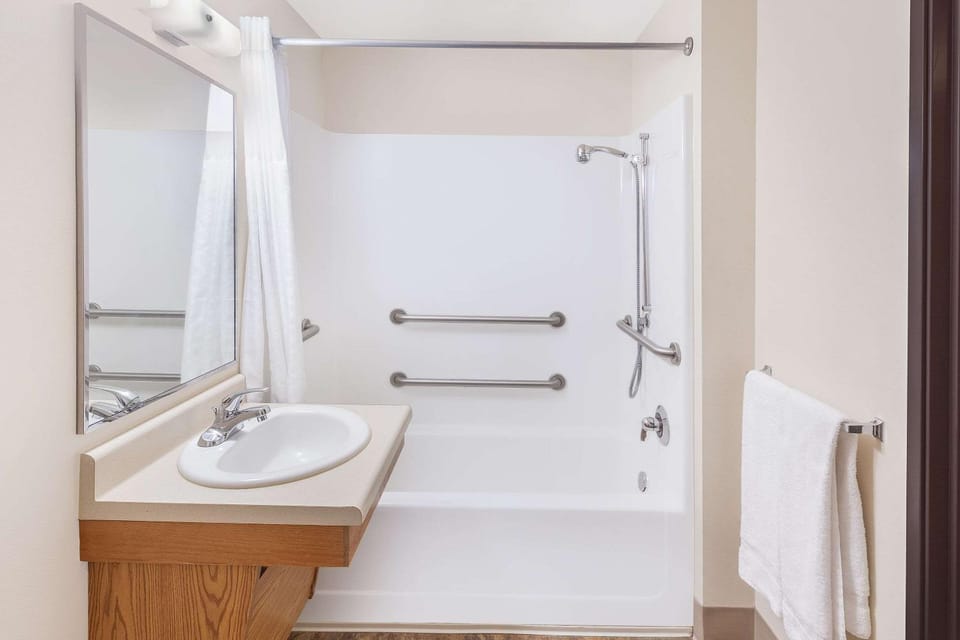 Bathroom, Photo of the whole room, On site