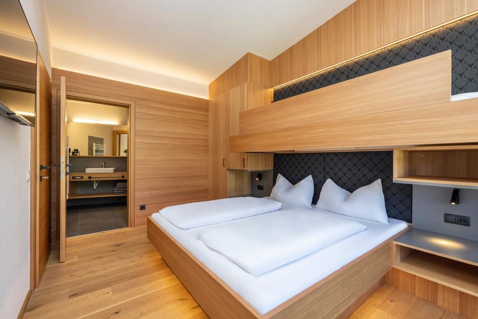 Bed, Bedroom, bunk bed