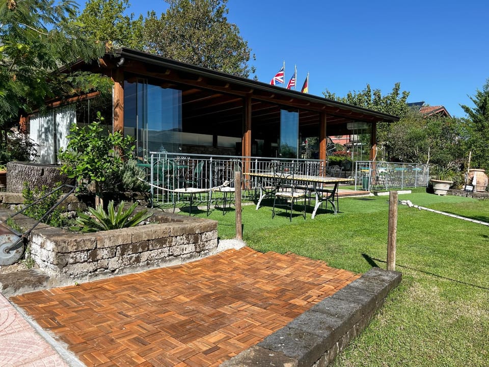 Natural landscape, Garden, Garden, Balcony/Terrace, Garden view