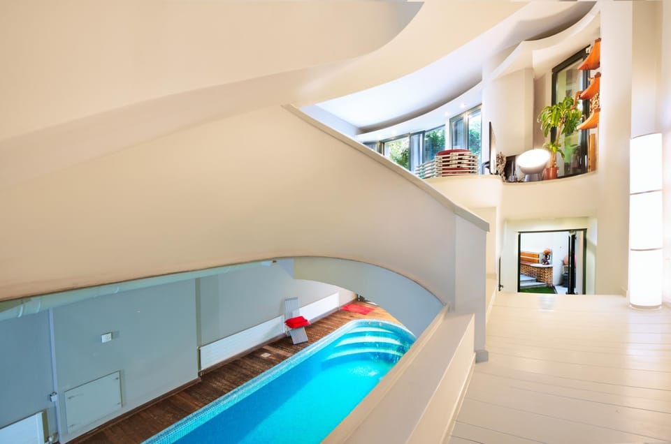 Seating area, Swimming pool