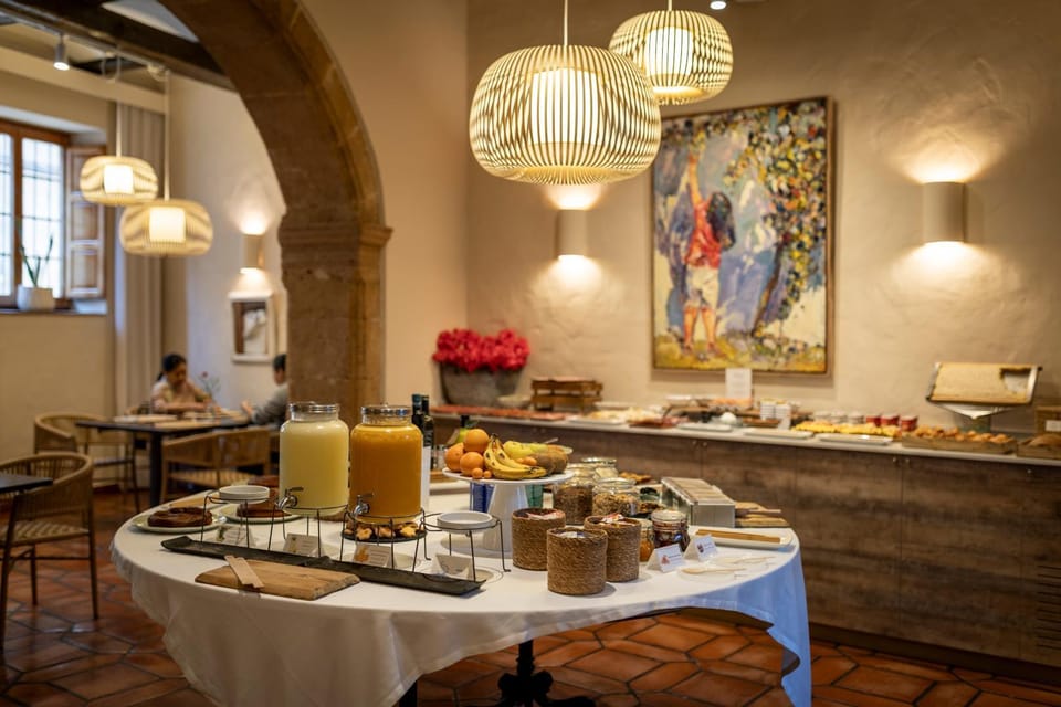 Breakfast, Buffet breakfast